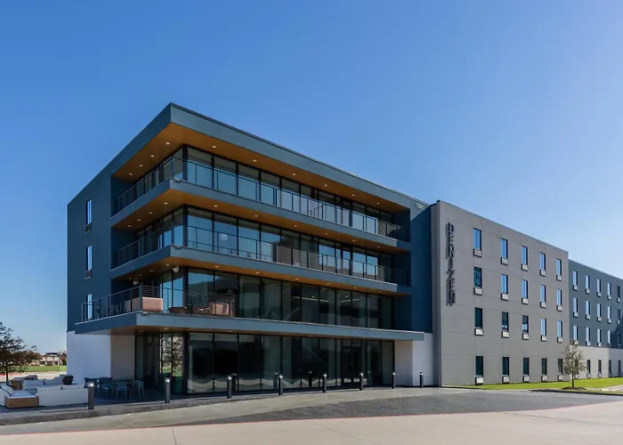 Denizen Hotel