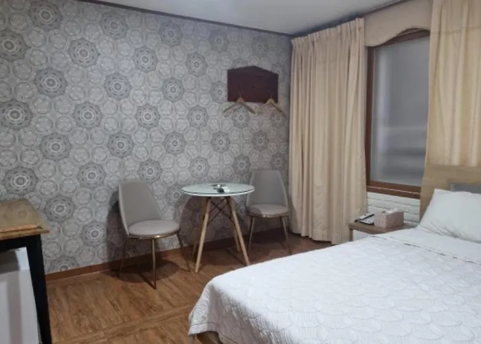 Oreum Motel