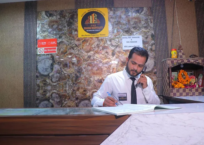 Hotel Panache 500 Mtrs From Shri Krishna Janma Bhumi Teample