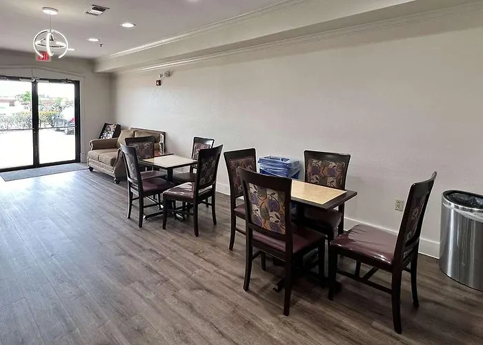 Econo Lodge Beaumont I-10 South