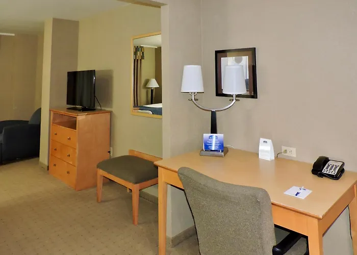 Marco Laguardia Hotel & Suites