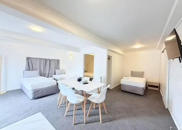 Unit 5, Fenton Summer Lodge