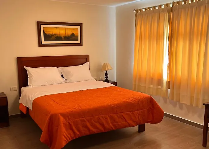 Boulevard Hotel