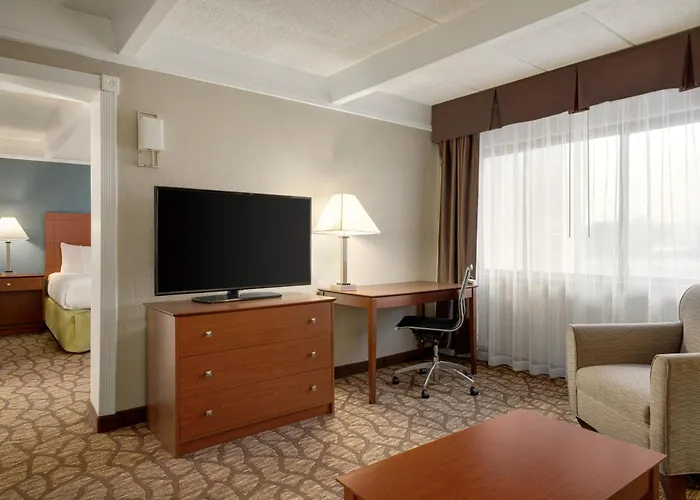 Americinn By Wyndham Grand Rapids Airport North