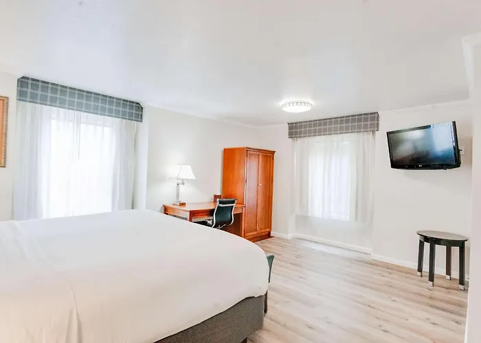 Ramada By Wyndham Mountain View