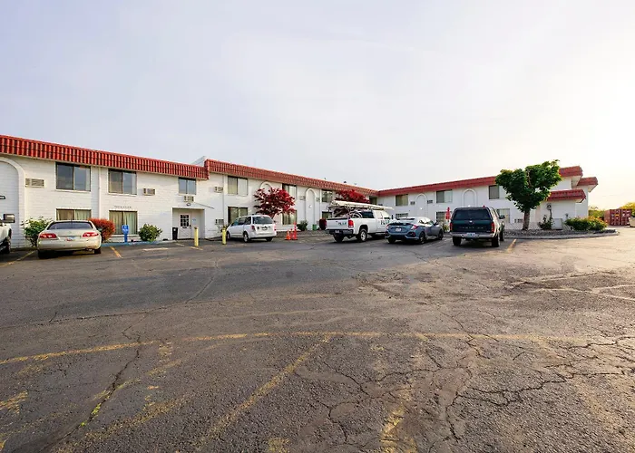 Hermiston Inn & Suites