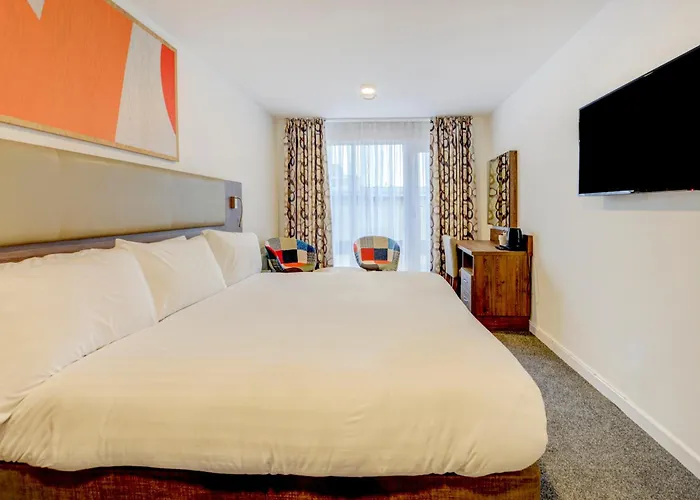 Oyo Plymouth Central Hotel