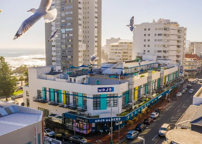 Mojo Hotel & Market