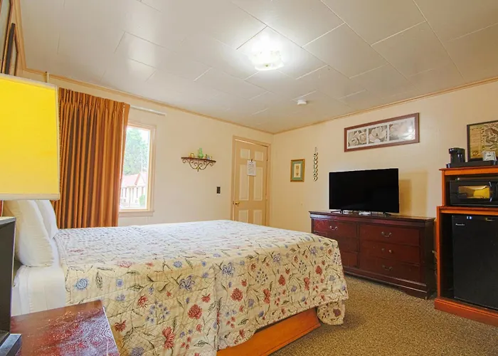 Sunflower Motel Hiawatha By Oyo