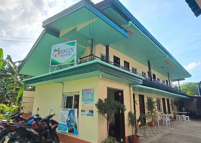 Oyo 1121 Junlyn Apartelle