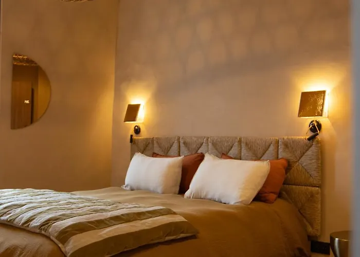 Cassis Cheap Hotels