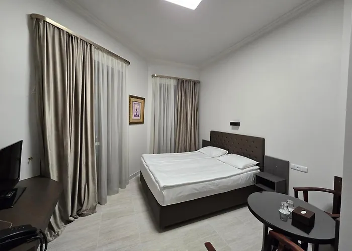 Yerevan Deluxe Hotel