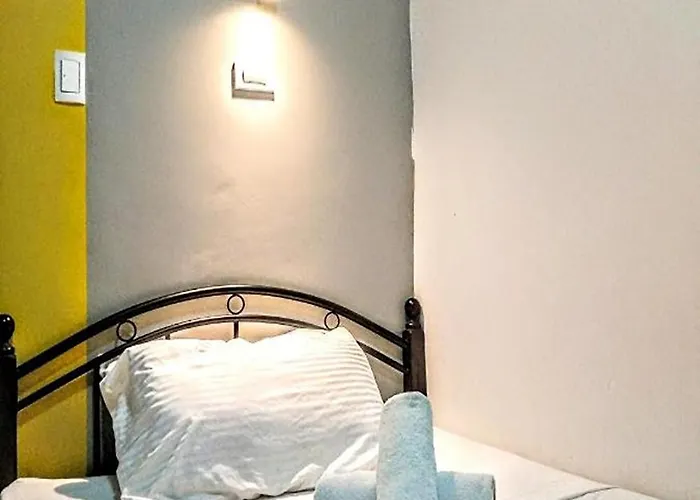 Hometel Barrio House Mactan