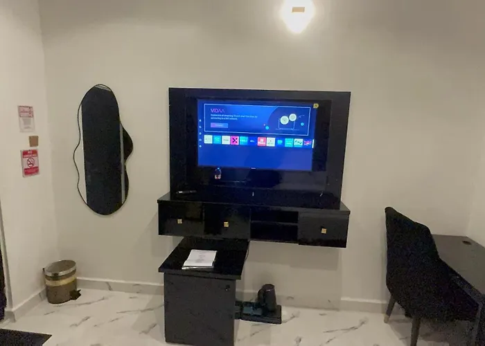 Smart Luxury Apartments & Suites