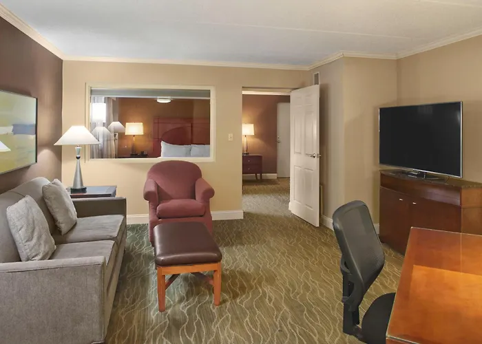 Doubletree By Hilton Akron Fairlawn