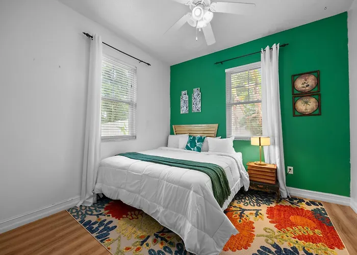 Banana Leaf Villa