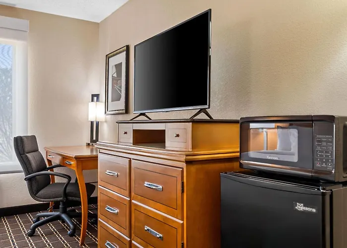 Days Inn By Wyndham Black River Falls - Access To Atv Trail
