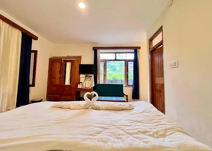 Hotel Tourist 10 Minutes Walking Distance From The Mall