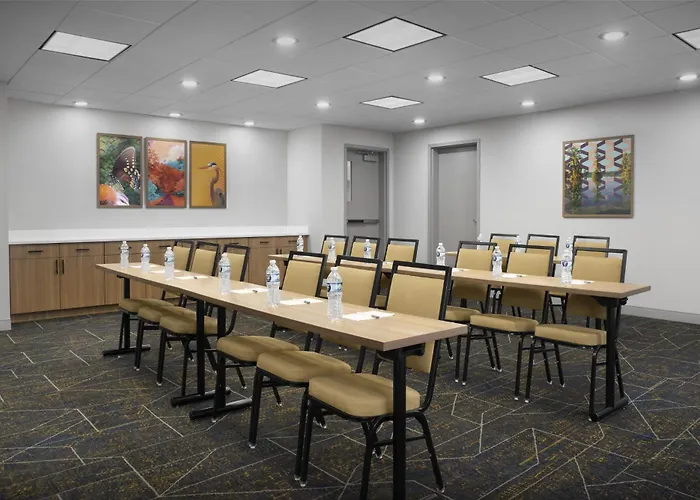 Hampton Inn & Suites Laurel