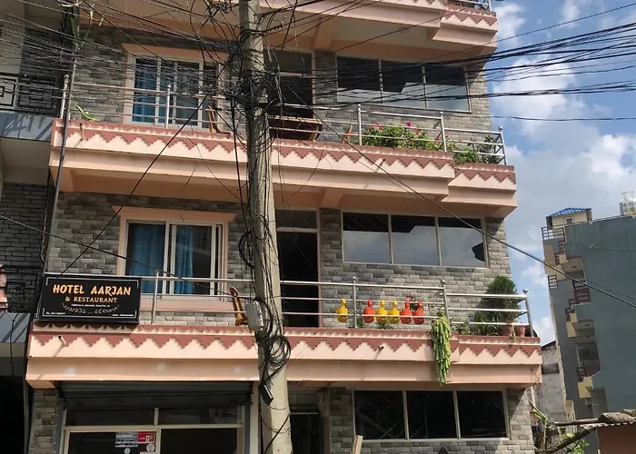 Hotel Aarjan And Restaurant