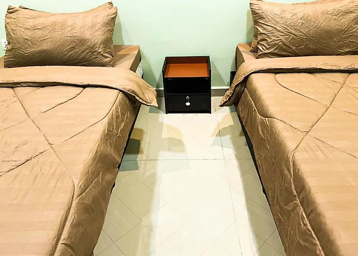 Hotel Ec Inn