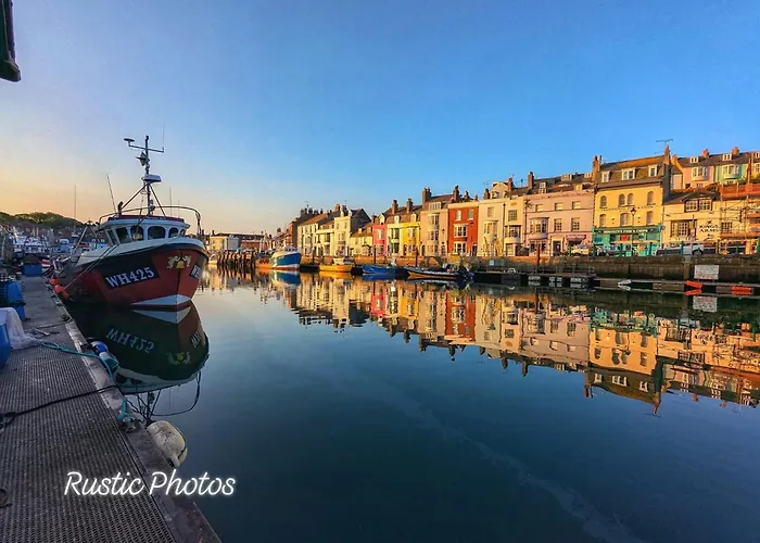 Great Georges Retreat Central Weymouth Beach Contactless Smart Accommodation