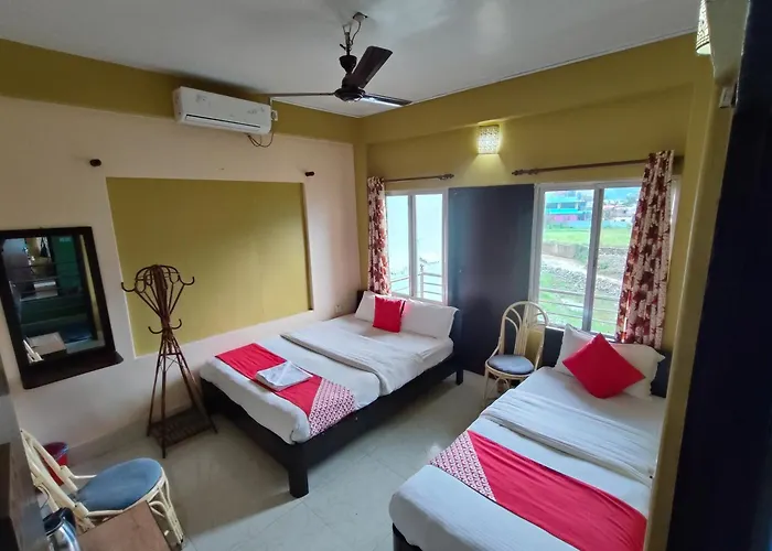 Hotel August International