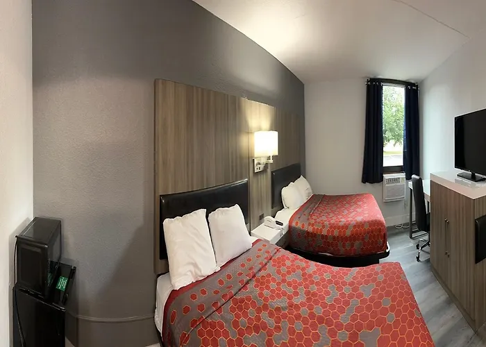 Coratel Inn And Suites By Jasper Roseville