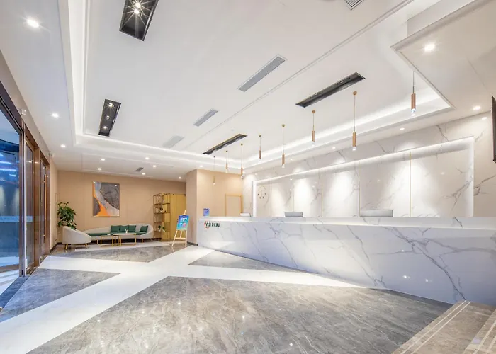 Vyluk Hotel Suzhou Xiangcheng Avenue & Global Harbor