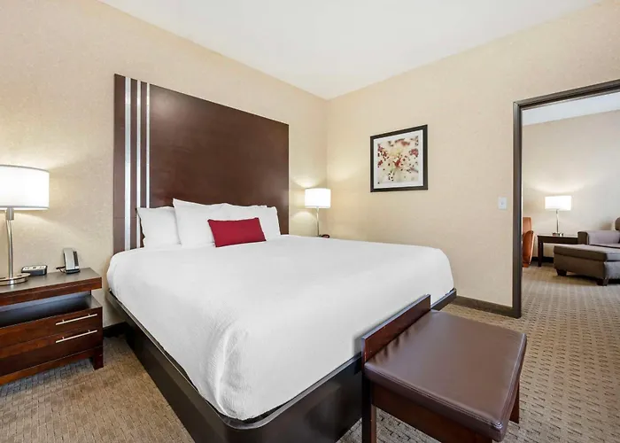 Best Western Plus Howe Inn