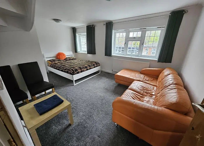 Standard Single Room - Shared
