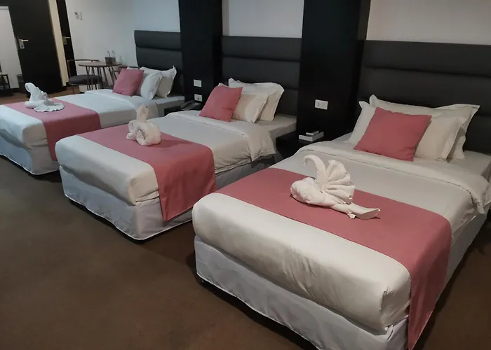 Palette Angeles, Formerly Boss Hotel