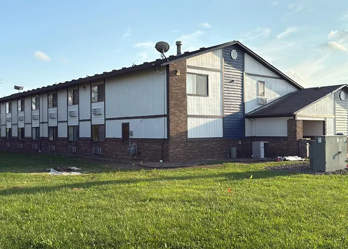 Budget Inn & Suites