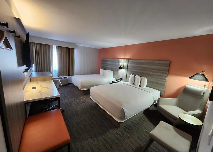 The Grand Inn Peoria