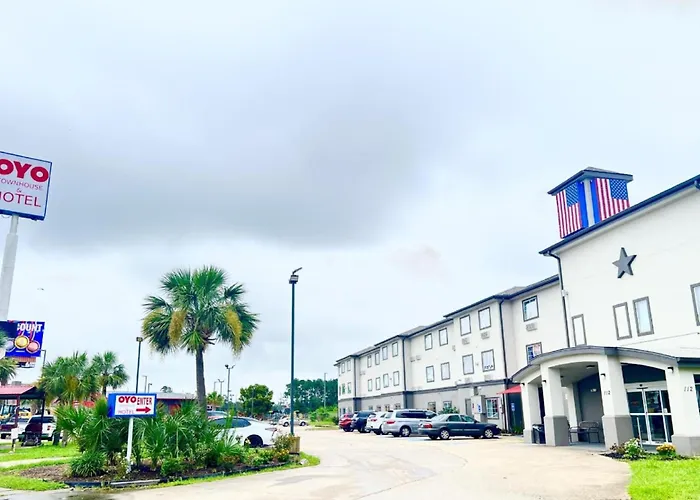 Oyo Townhouse Sulphur,La Extended Stay I-10