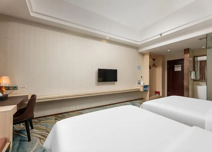 Baiyun Airport Raccoon International Hotel
