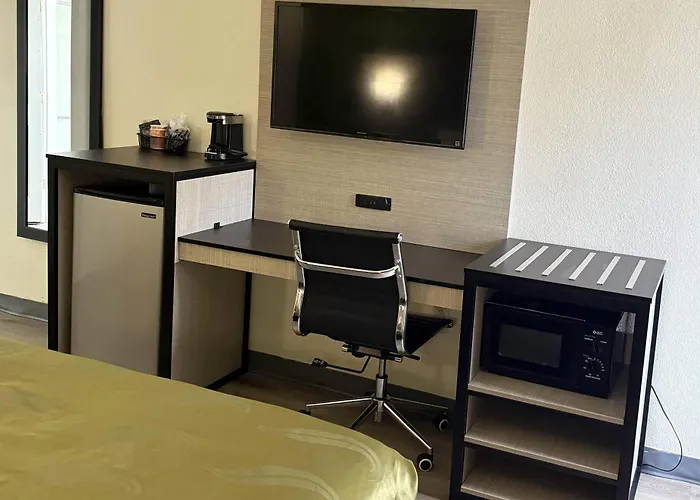 Quality Inn & Suites Thomasville-High Point