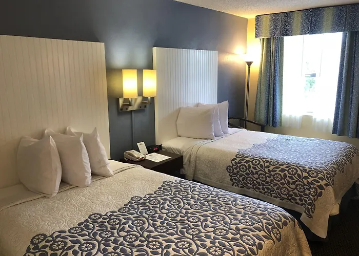 Days Inn By Wyndham Bradenton I-75
