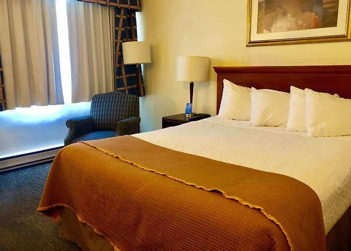 Travelodge By Wyndham Ottawa East