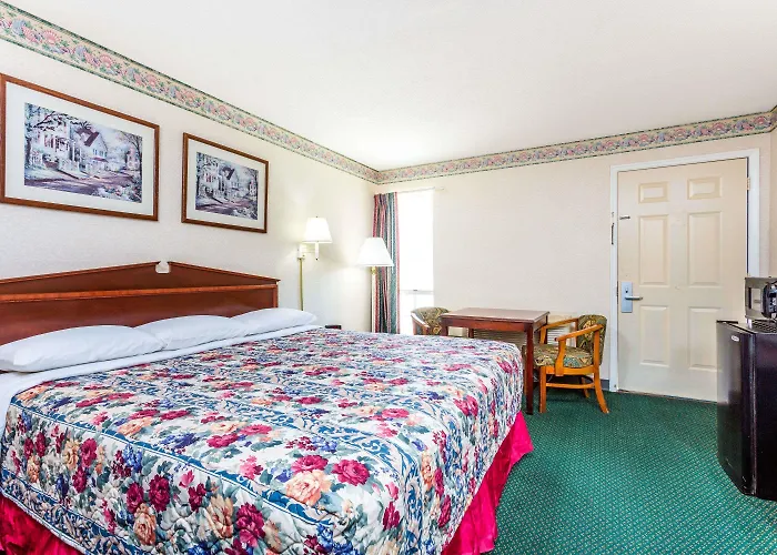 Days Inn By Wyndham Cornelia