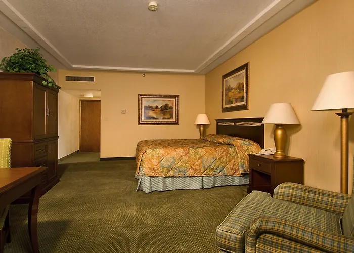 University Square Hotel