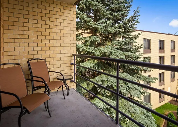 Best Western East Towne Suites