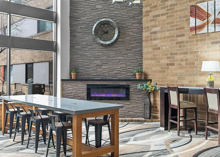 Quality Inn & Suites Mall Of America - Msp Airport