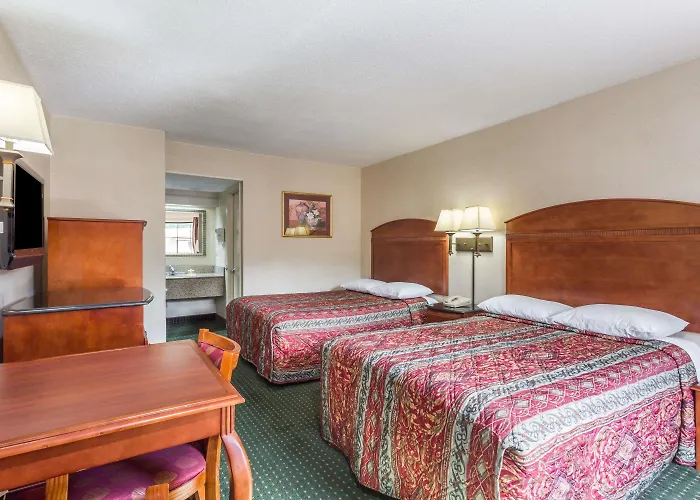 Days Inn By Wyndham Camp Springs Andrews Afb