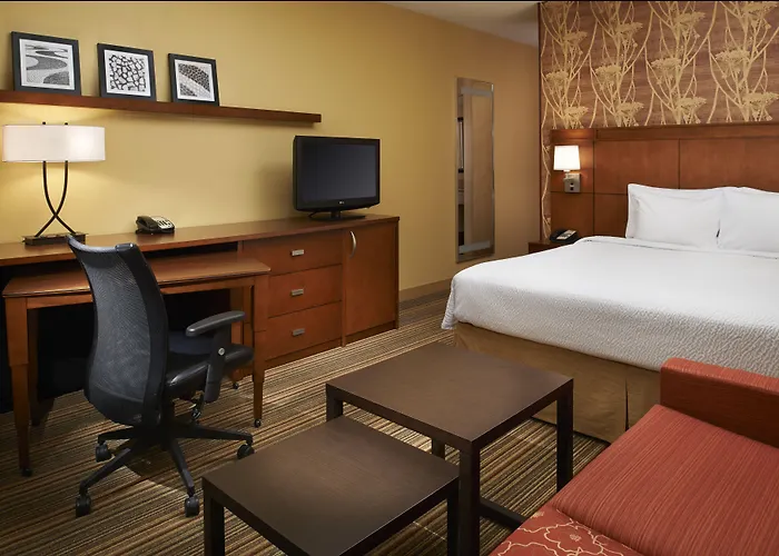 Courtyard By Marriott St. Louis Downtown West