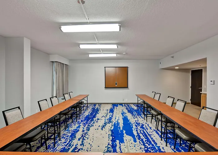 Hampton Inn State College