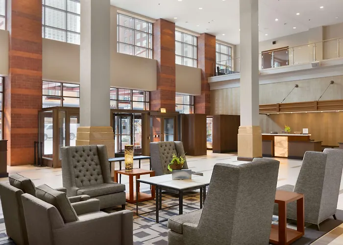 Embassy Suites Chicago - Downtown River North