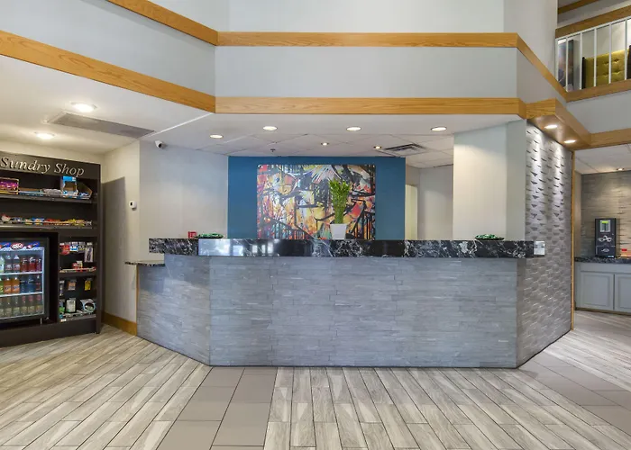 Greenstay Hotel & Suites Central