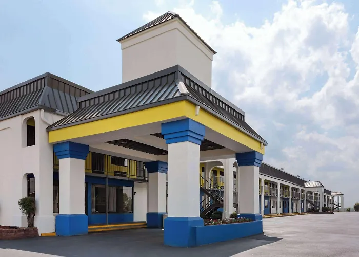 Days Inn & Suites By Wyndham Vicksburg
