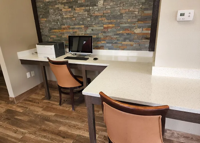 Days Inn By Wyndham Clemson